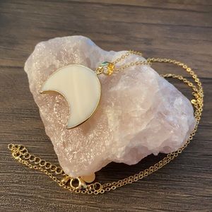 18k Gold Natural Shell Moon Necklace